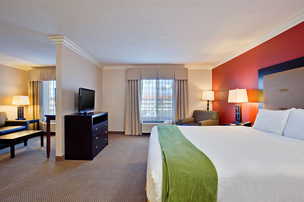 Holiday Inn Express Hotel & Suites Twentynine Palms By Ihg חדר תמונה